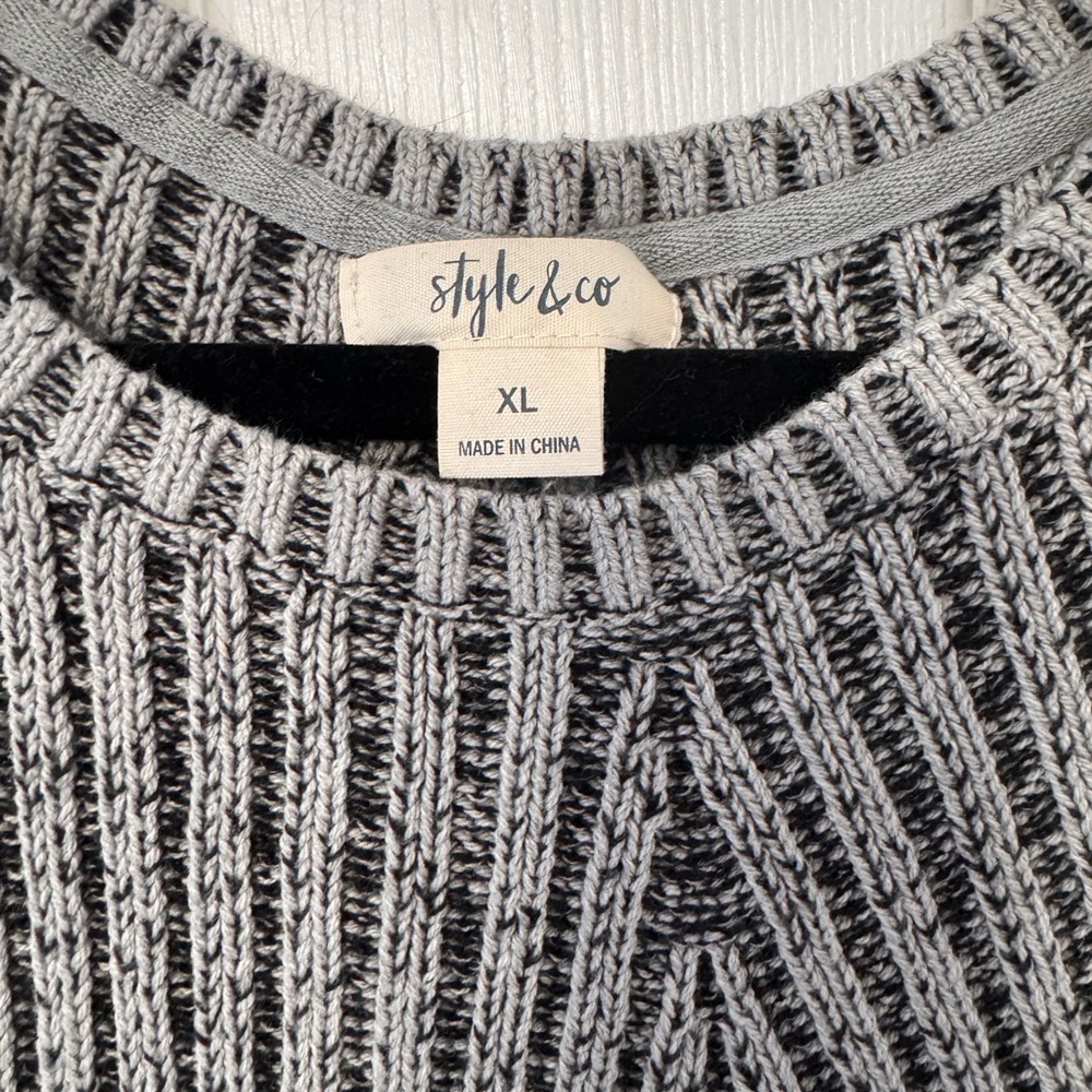 Sweater - Picture 2 of 2